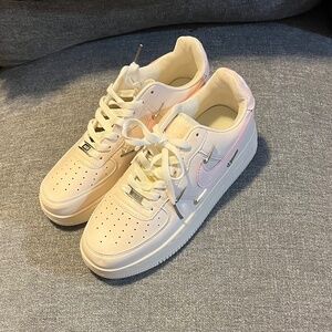 Brand New Nike Air Force 1 Women's Running Shoes. Cream / Pink